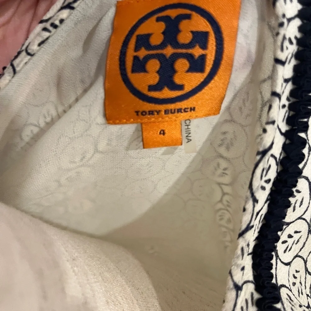 Tory Burch Chic Blouse with Black Embroidery Size 4‎